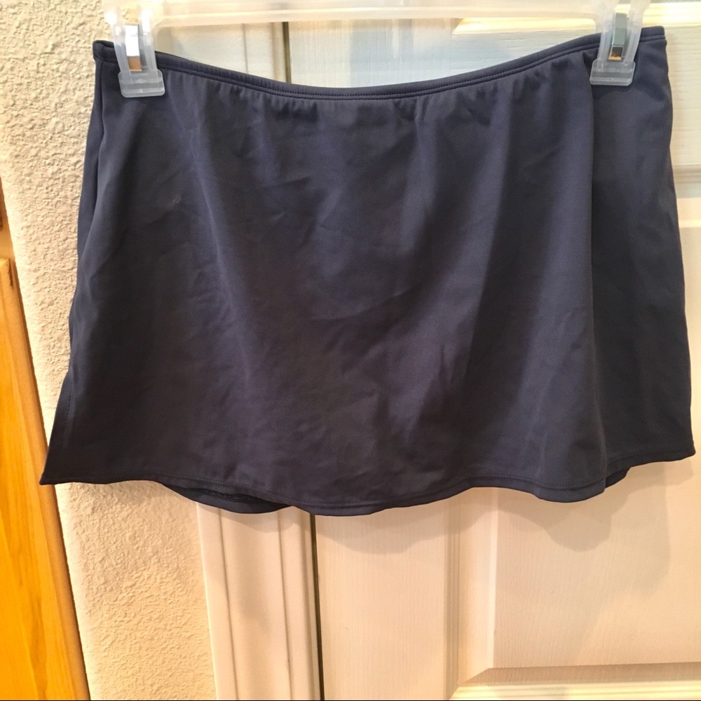 🌴Liz Claiborne Swim Skirt